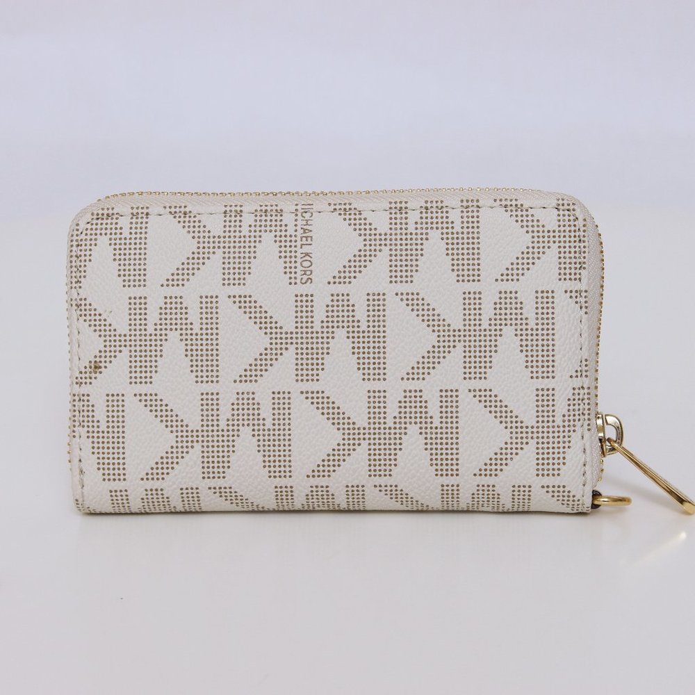 NWOT Michael Kors Wristlet Cream_2